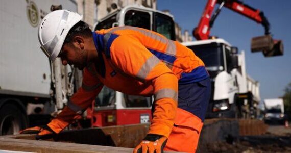 New study busts myth of the idle job seeker